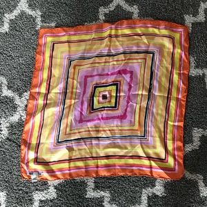 Gorgeous Banana Republic silk scarf